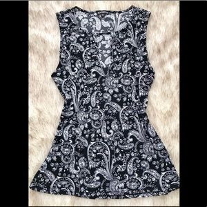 🗝Express Key Hole Cutout Top